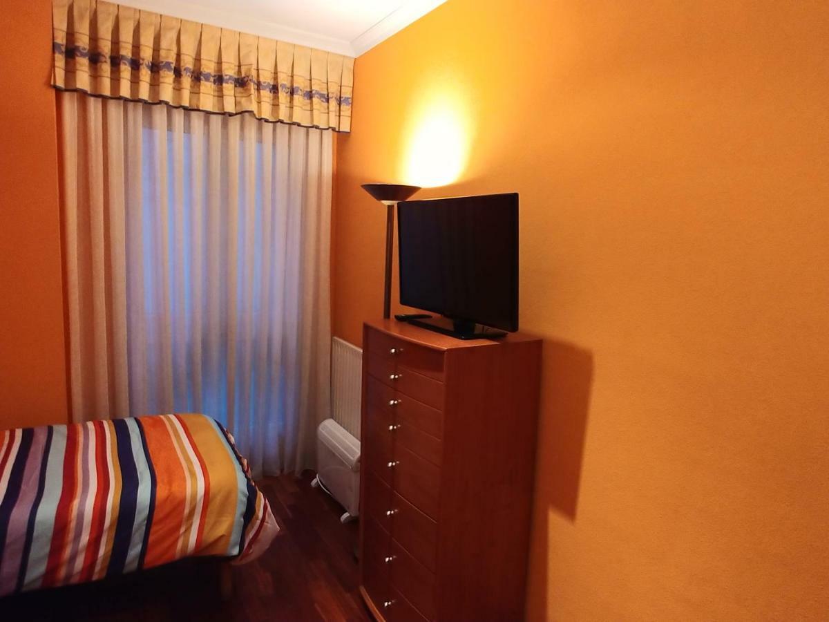 Hogar, A Modo De Hotel Gijon Exterior photo